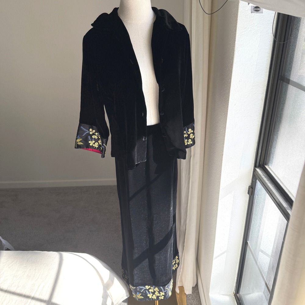 Johnny Was Black Velvet Skirt Jacket‎ Embroidered Floral Rayon Silk Medium